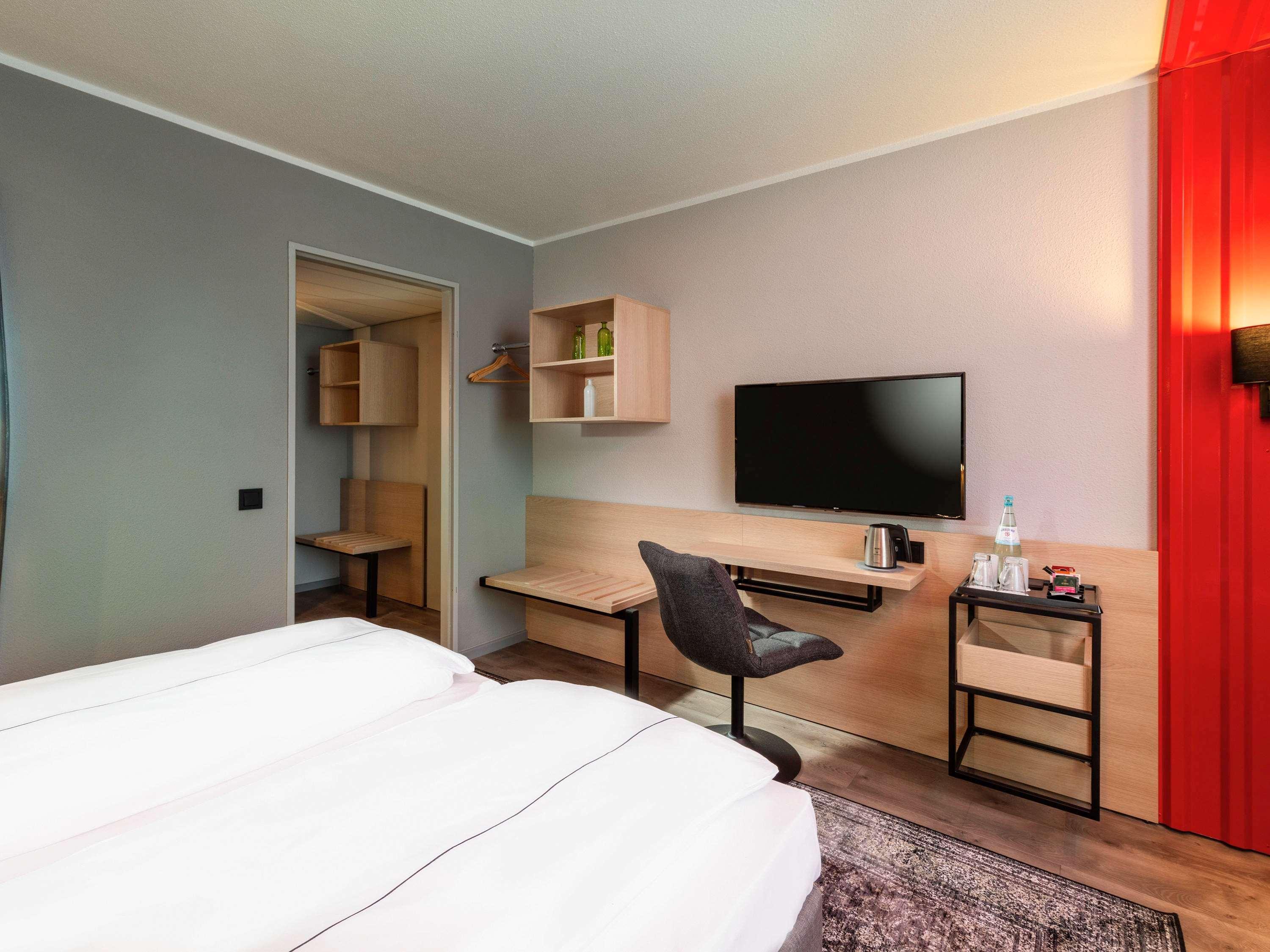 Отель Ibis Styles Berlin Treptow Экстерьер фото