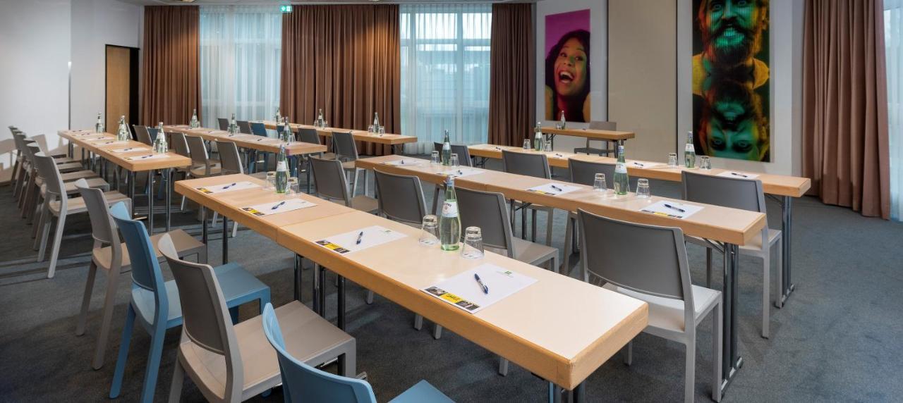 Отель Ibis Styles Berlin Treptow Экстерьер фото