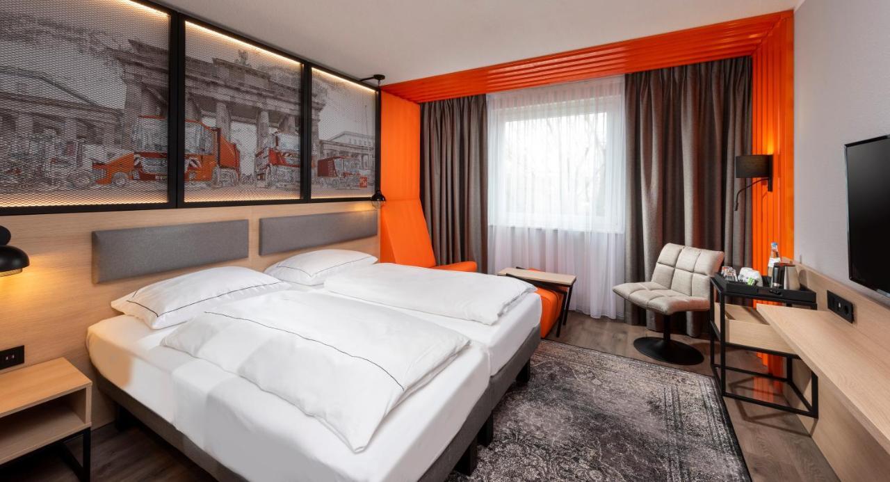 Отель Ibis Styles Berlin Treptow Экстерьер фото